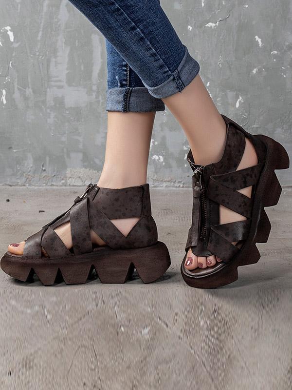 Sandalen im Vintage-Stil mit Muffin-Absatz und Loch 