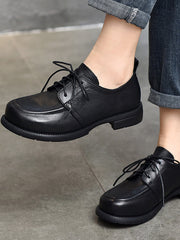 Flache Schuhe mit runder Spitze im britischen Stil 