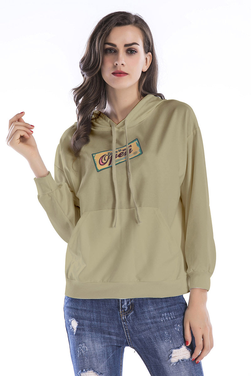 Sudadera con cordón y bolsillo estampado para mujer