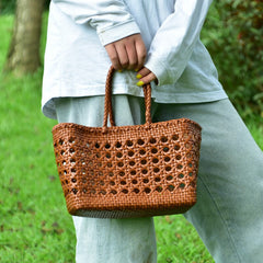 Bolso de mano tejido tipo cesta para verduras con capa superior de piel de vaca hueca