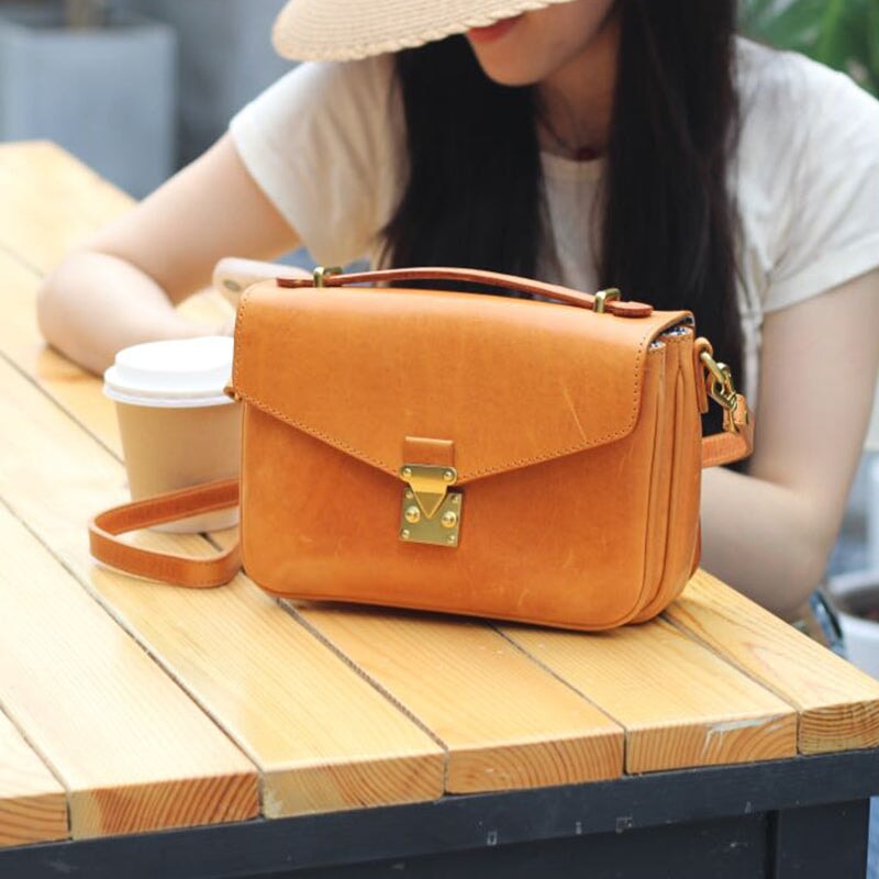 Vintage Vegetable Tanned Cowhide's Messenger Bag