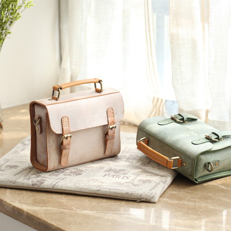 Vintage Vegetable Tanned Waxed Wind Cambridge Bag