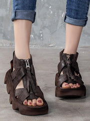 Sandalen im Vintage-Stil mit Muffin-Absatz und Loch 