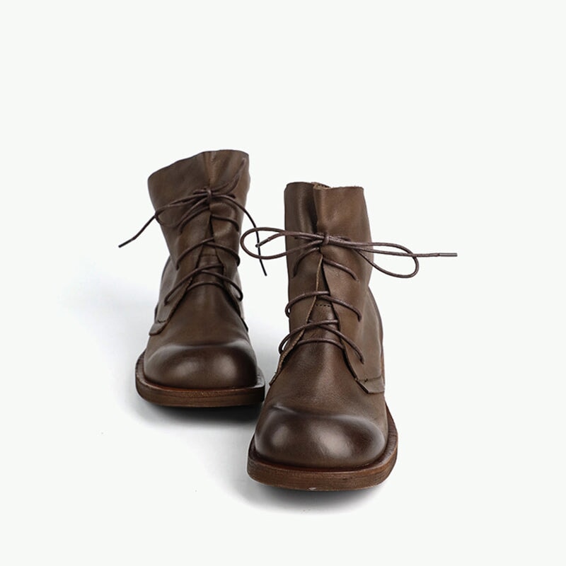 Botas cortas con cordones