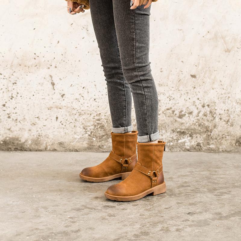 Botas de nieve cortas con cinturón y forro de felpa, botas cortas de tacón grueso para vino, color negro y café