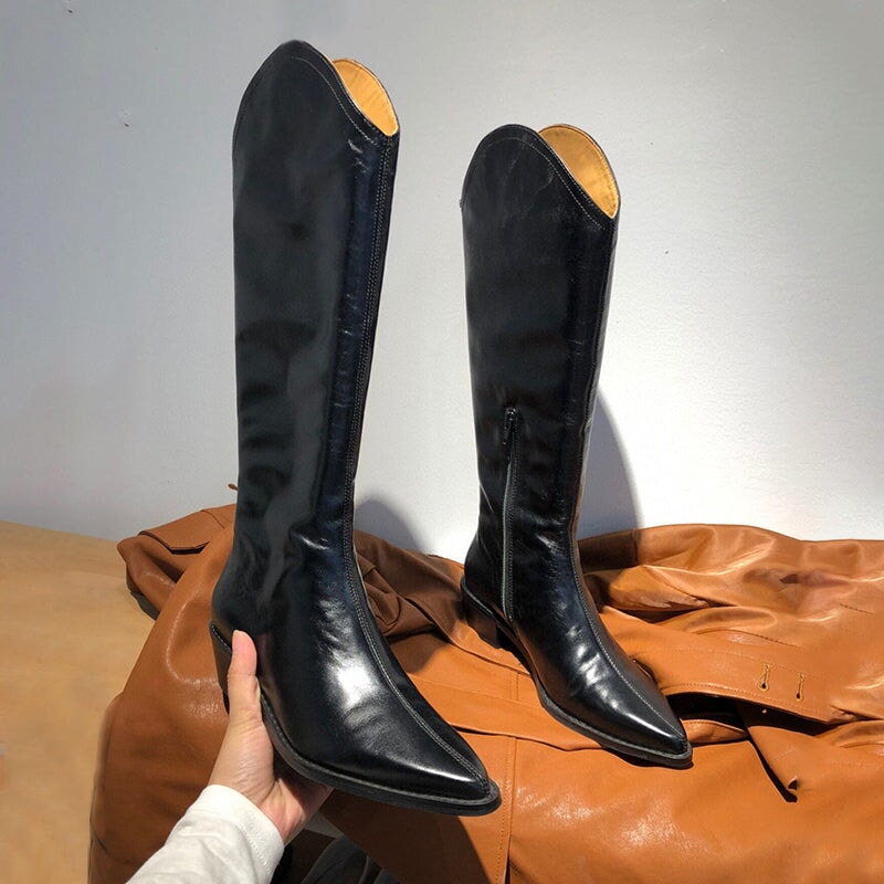 Klassische Cowboystiefel mit Futter aus 100 % Schaffell, kniehoch, mittelhoher Absatz, seitlicher Reißverschluss, spitze Zehenpartie