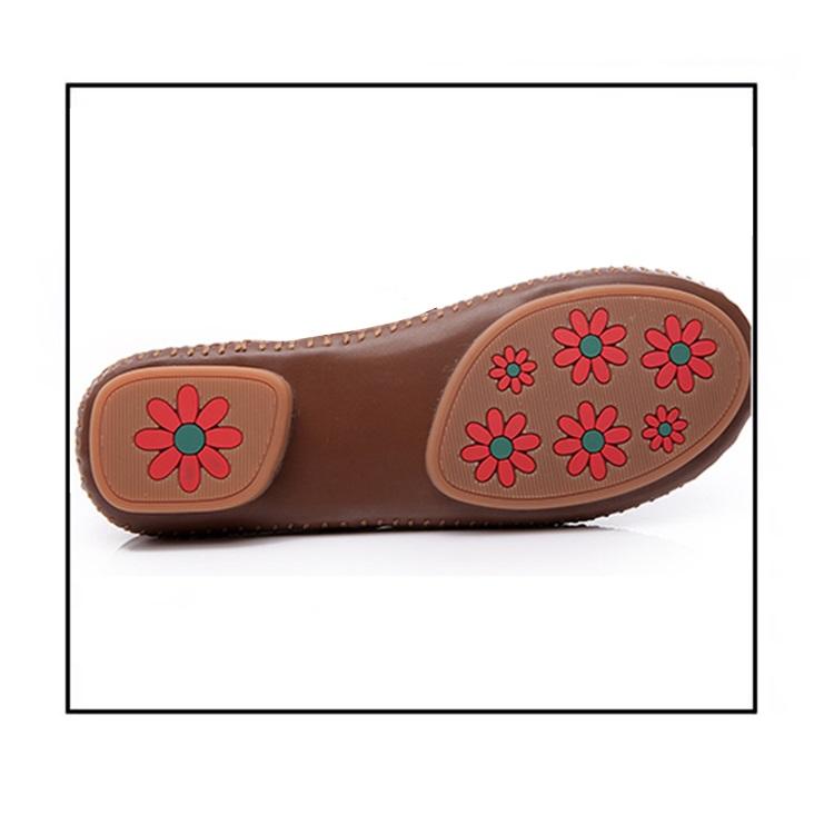 Mocasines planos hechos a mano con flores