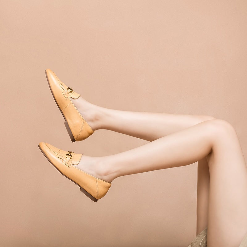 Mocasines clásicos con borlas y bocado de caballo, estilo relajado, en amarillo, beige y negro