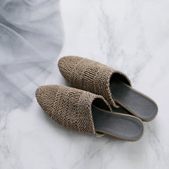 Handemade Slippers Classic Sheepskin Weaving Shoes Black/Gray